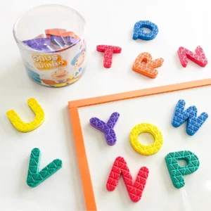 ตัวอักษรแม่เหล็ก A-Z ฝึกพัฒนาการในด้านการจดจำ